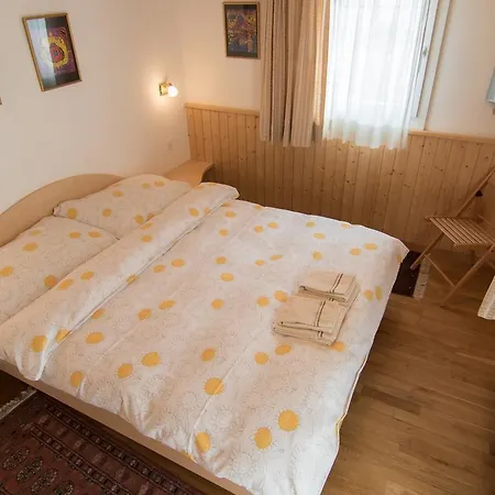 Renu Chalet